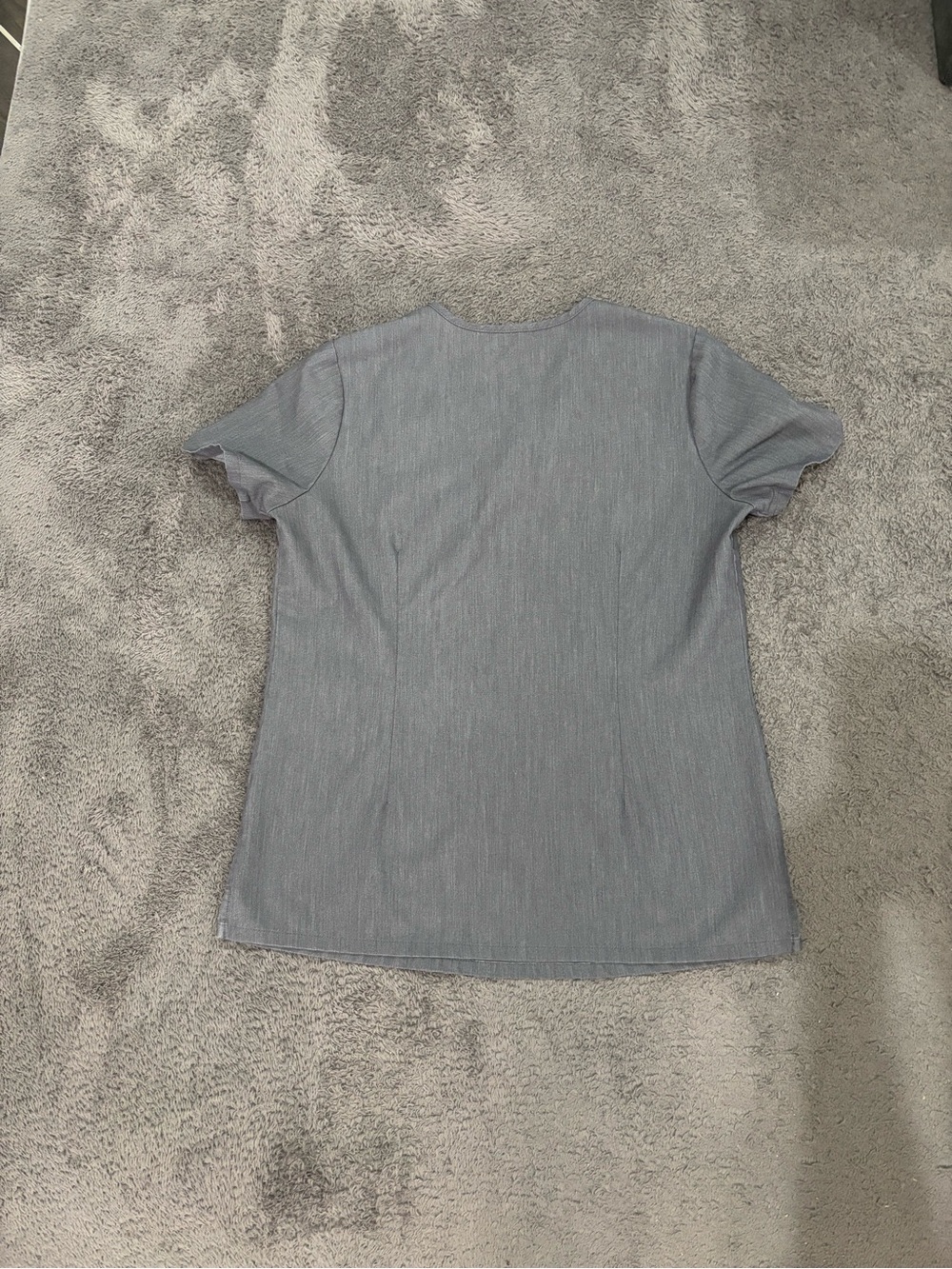 Small FIGS Graphite Scrub Top - Picture 4 of 4